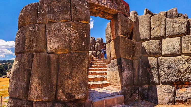 faa-httcusco-sacred-valley-sacsayhuaman