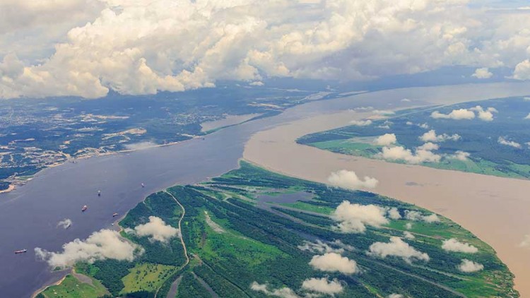 iquitos-amazon-river