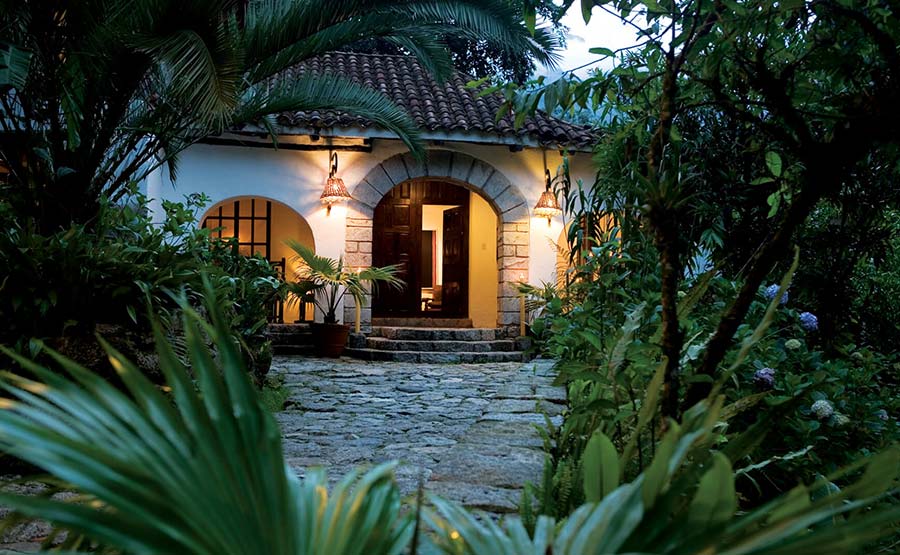 kuoda-blog-inkaterra-machu-picchu-pueblo-main-entrance-featured