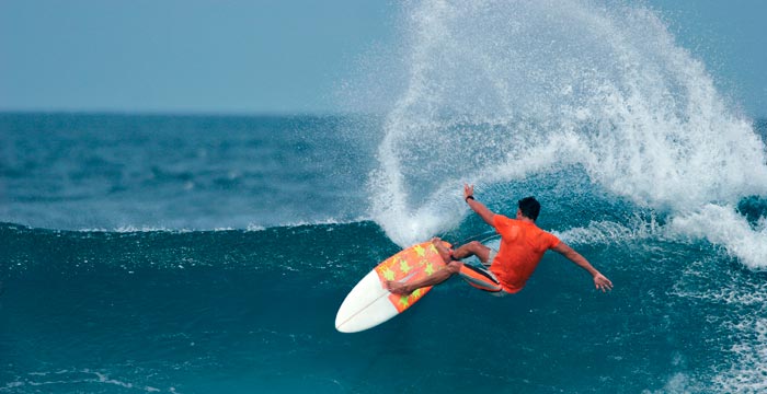 surfing-in-peru