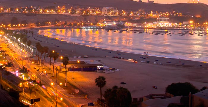 surfing-in-peru