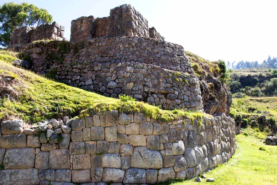 Cuscos-Sacred-Huacas-Rumihuasi