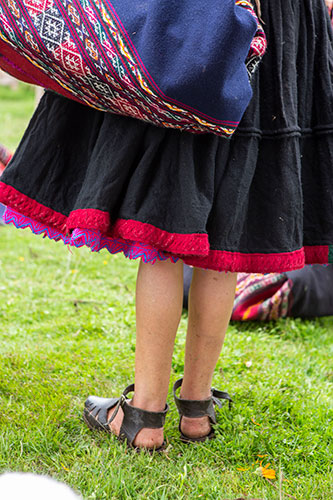 Peruvian andean women ojotas