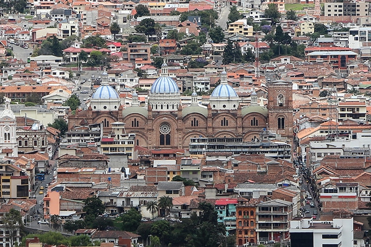 christmas in ecuador city