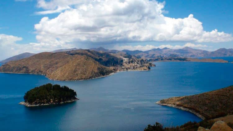 4 activities for exploring the Bolivian Side of Lake Titicaca