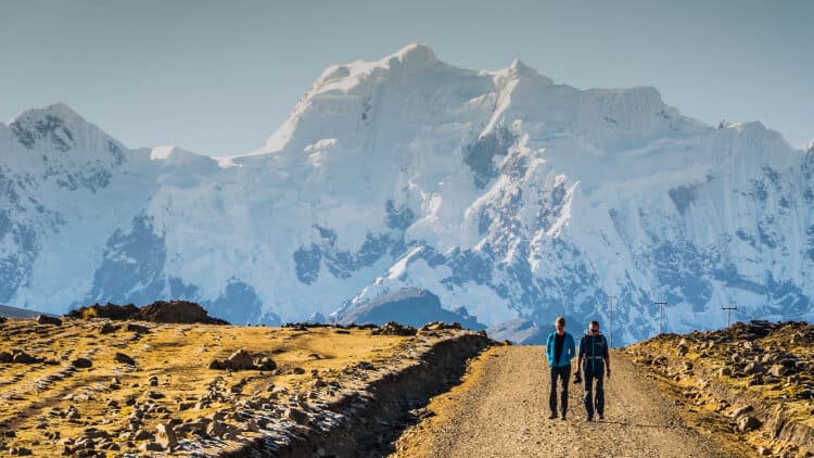 Country versus City : Stay Safe in the Countryside around Cusco