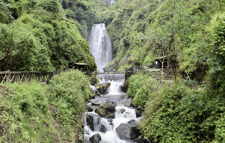 peguche waterfall